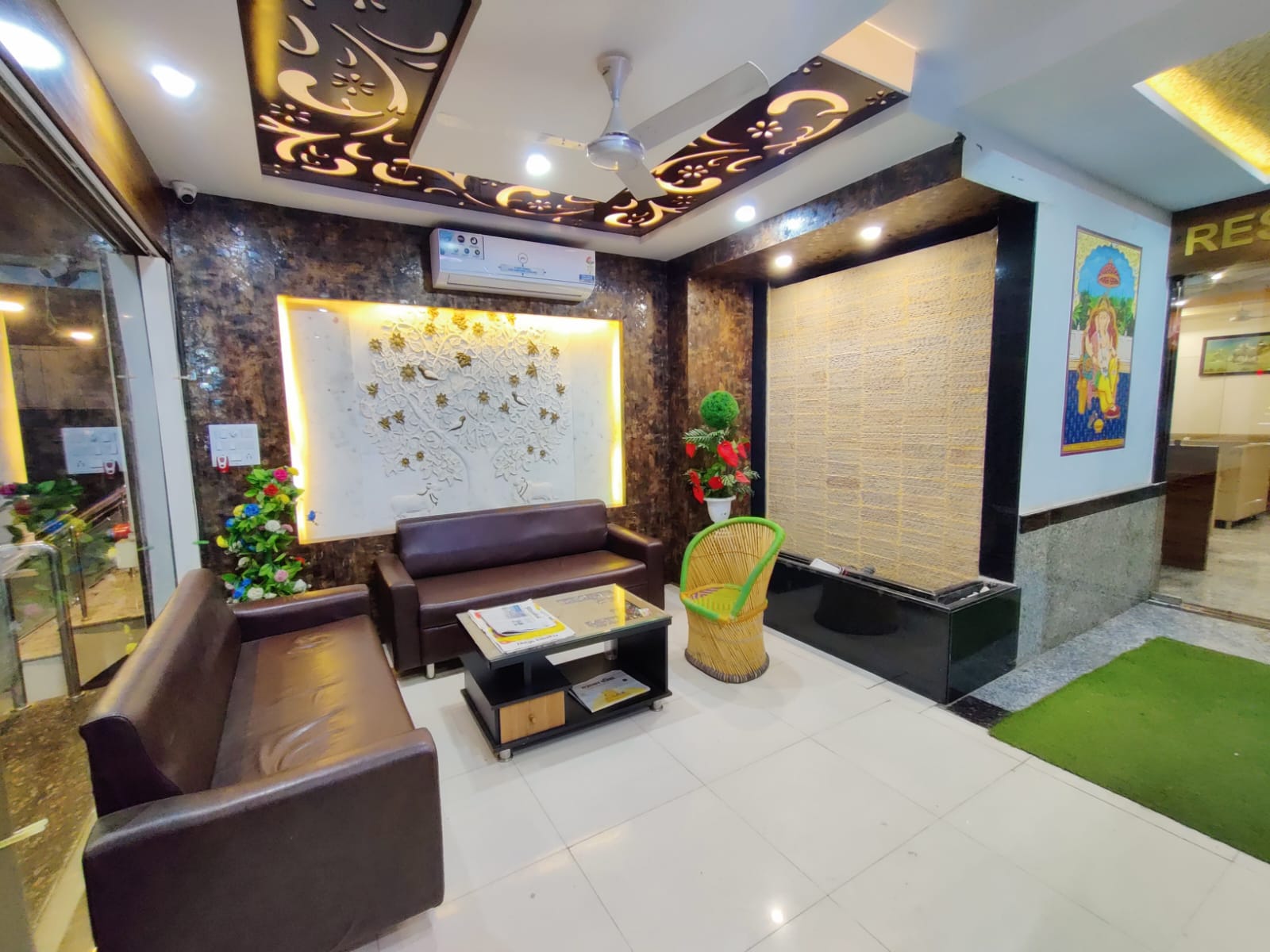 Hotel Annapurna Palace Lobby